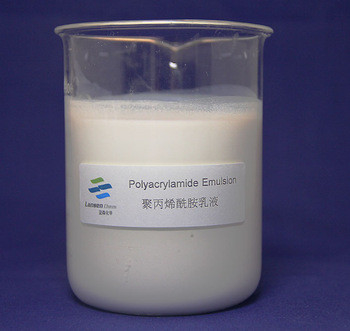 Produits chimiques anioniques de traitement d'eaux usées d'émulsion de polyacrylamide blanc 9003-05-8