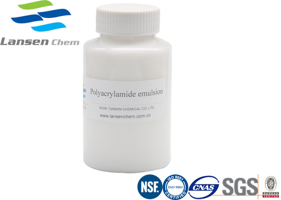 Agent auxiliaire blanc Water Treatment Plant de PAM Emulsion Polymer Flocculant Chemical