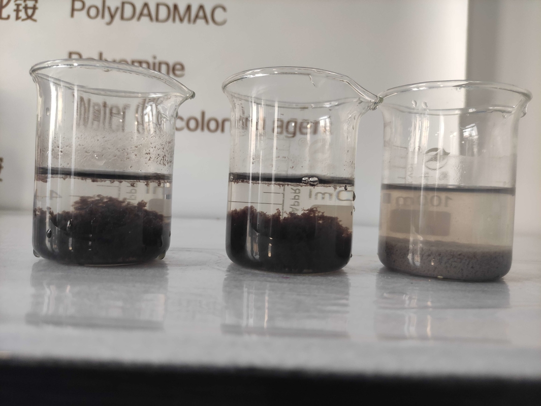Agent de Decoloring de l'eau fréquemment utilisé dans l'industrie du papier en tant que produit chimique de retrait de couleur pour la purification de l'eau