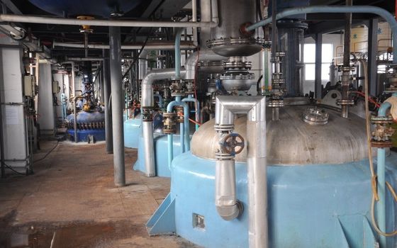 équipements industriels de conditionneur de boue de polymère de divers et domestiques de traitement des eaux usées permettent à la boue d'être réutilisée