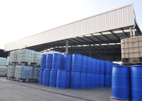 Agents fixants de colorants cationiques de couleur claire