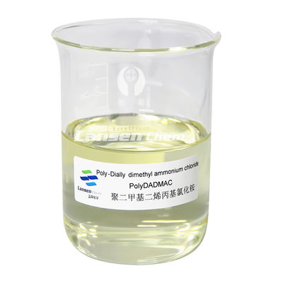 Coagulant de polydadmac Chlorure d'ammonium diméthylique polydial dans des fûts en plastique de 210 kg, des IBC de 1100 kg et des sacs en papier kraft de 20 kg pour le traitement de l'eau